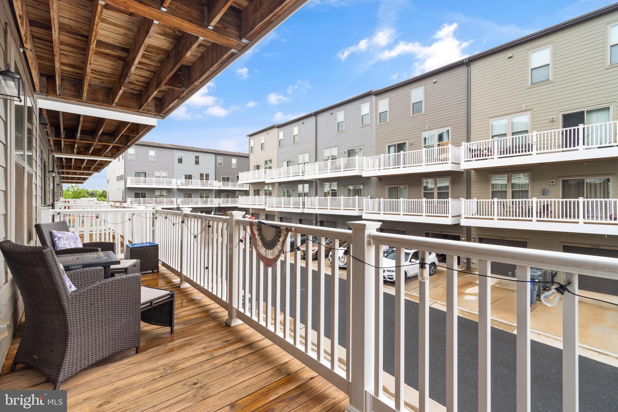 10424 RATCLIFFE TRL