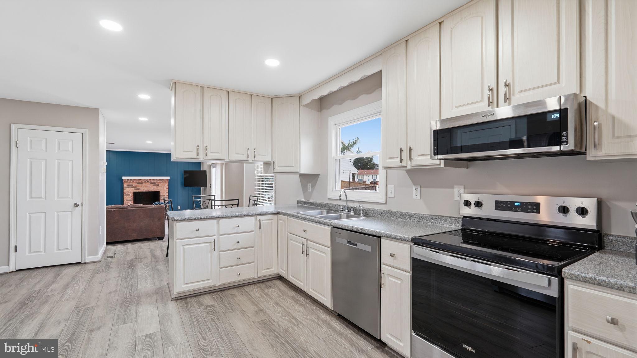 9647 BRANCHVIEW LANE