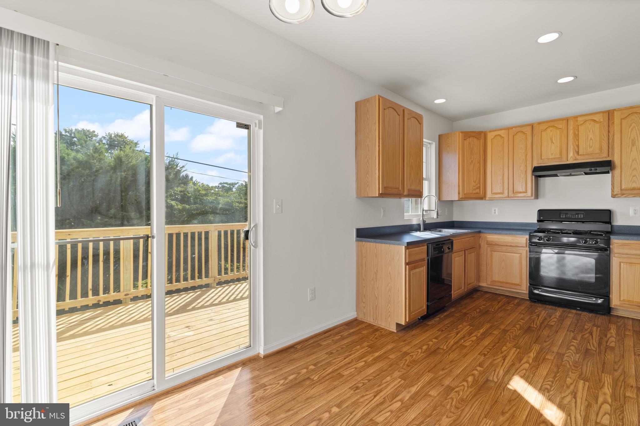 293 KIRBY ST