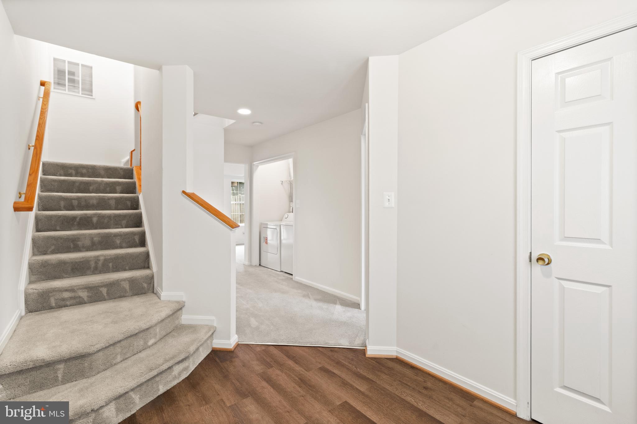 293 KIRBY ST