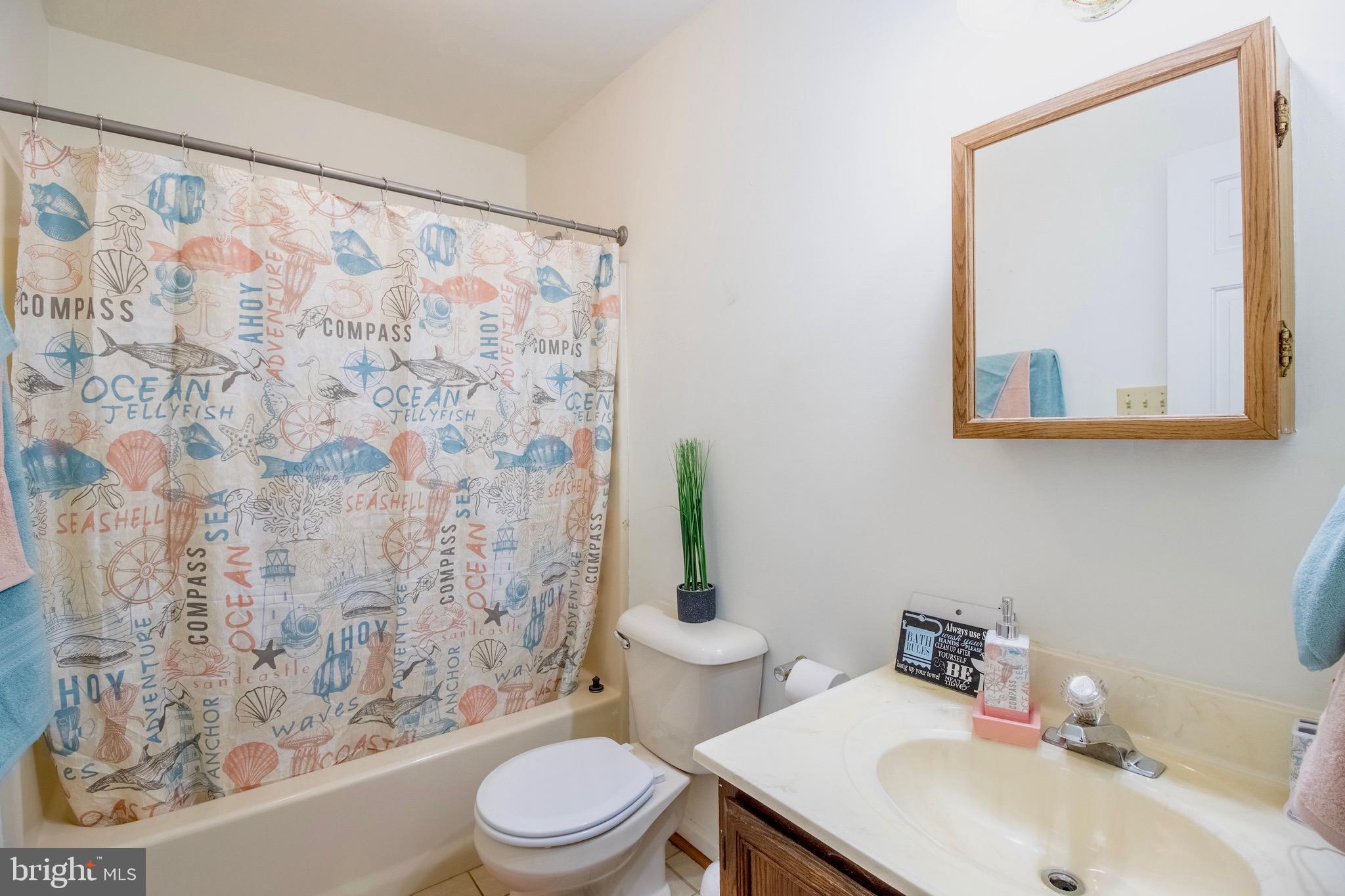 506 Stratford Cir