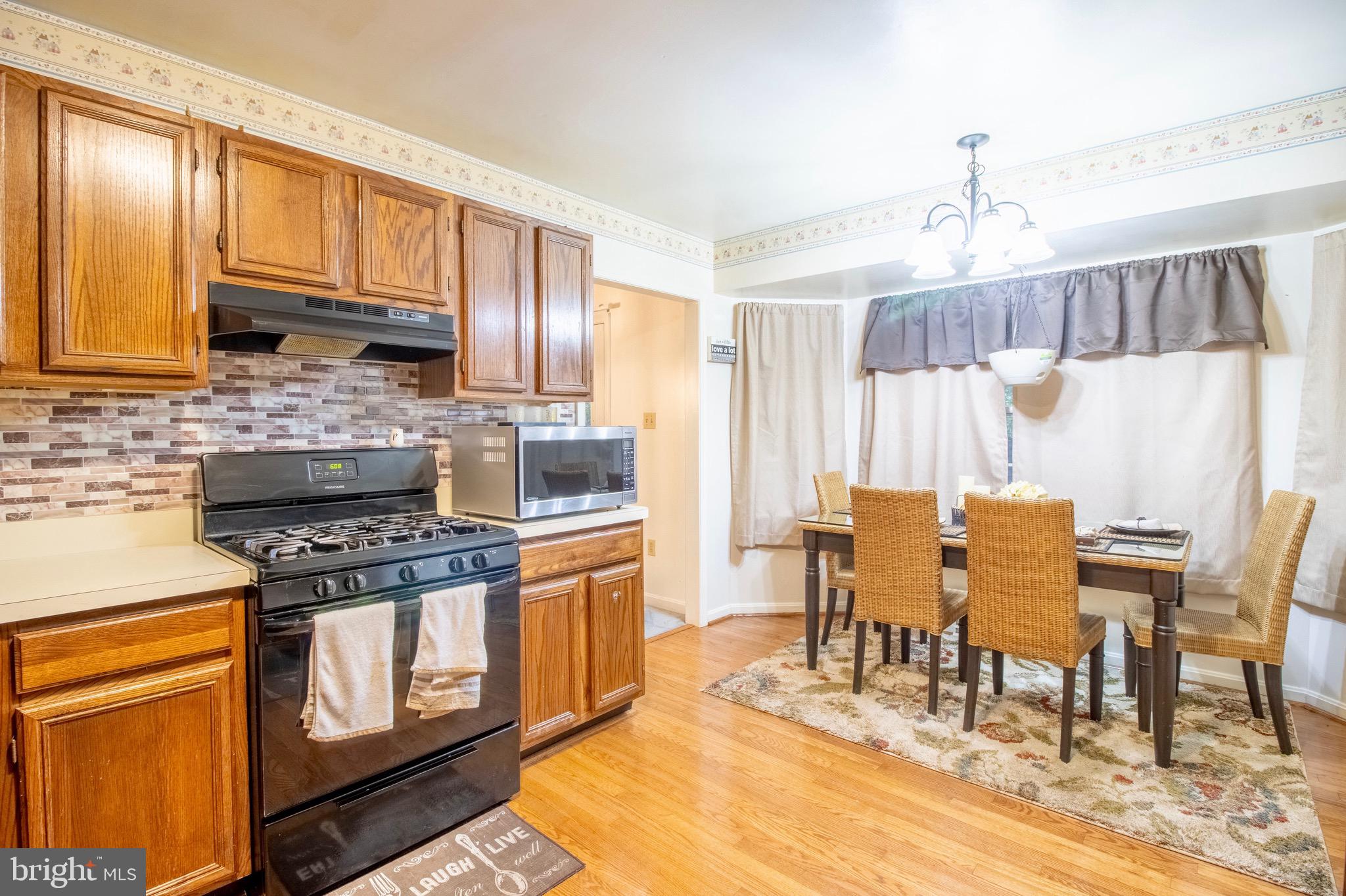 506 Stratford Cir