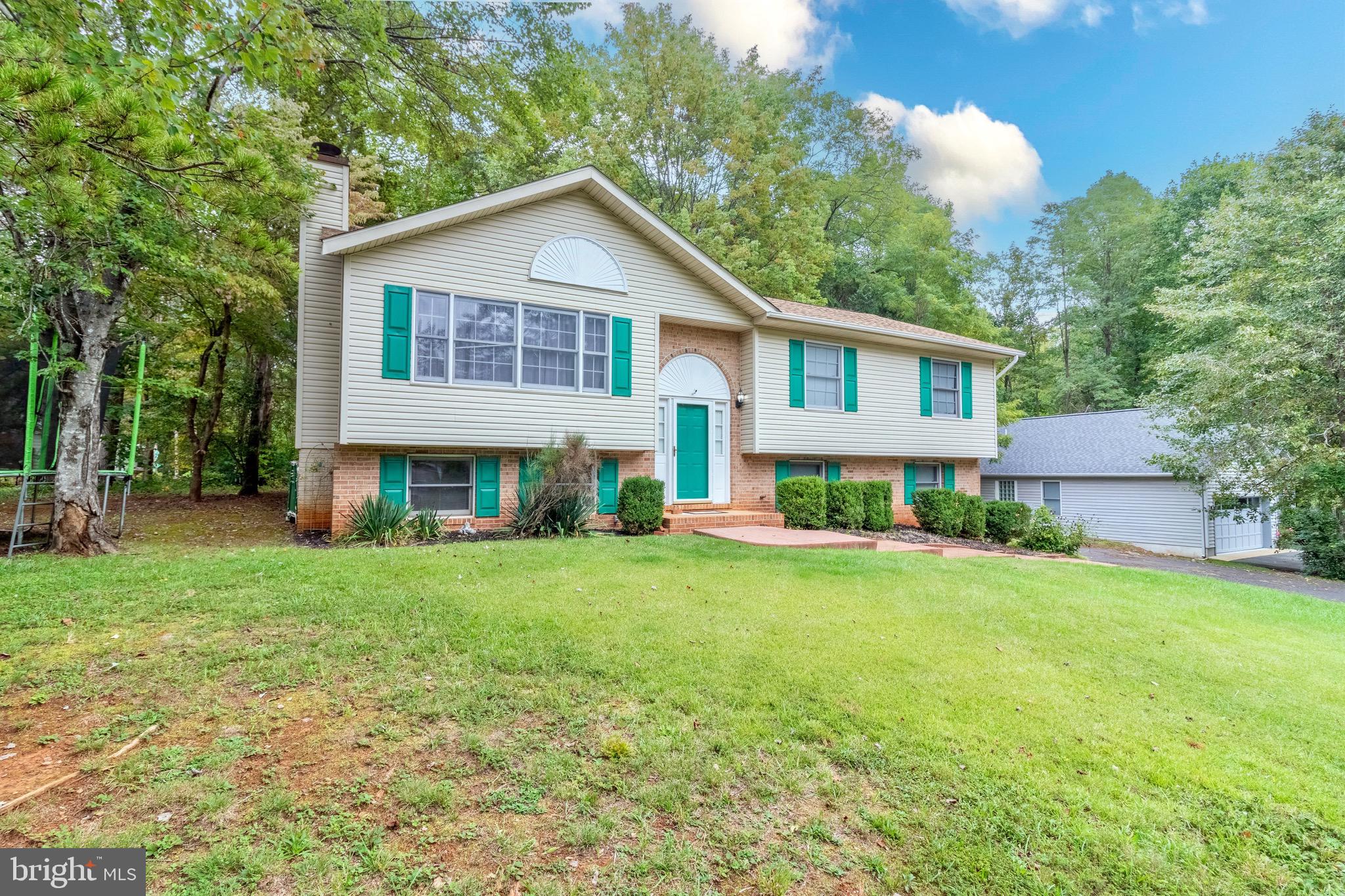 506 Stratford Cir
