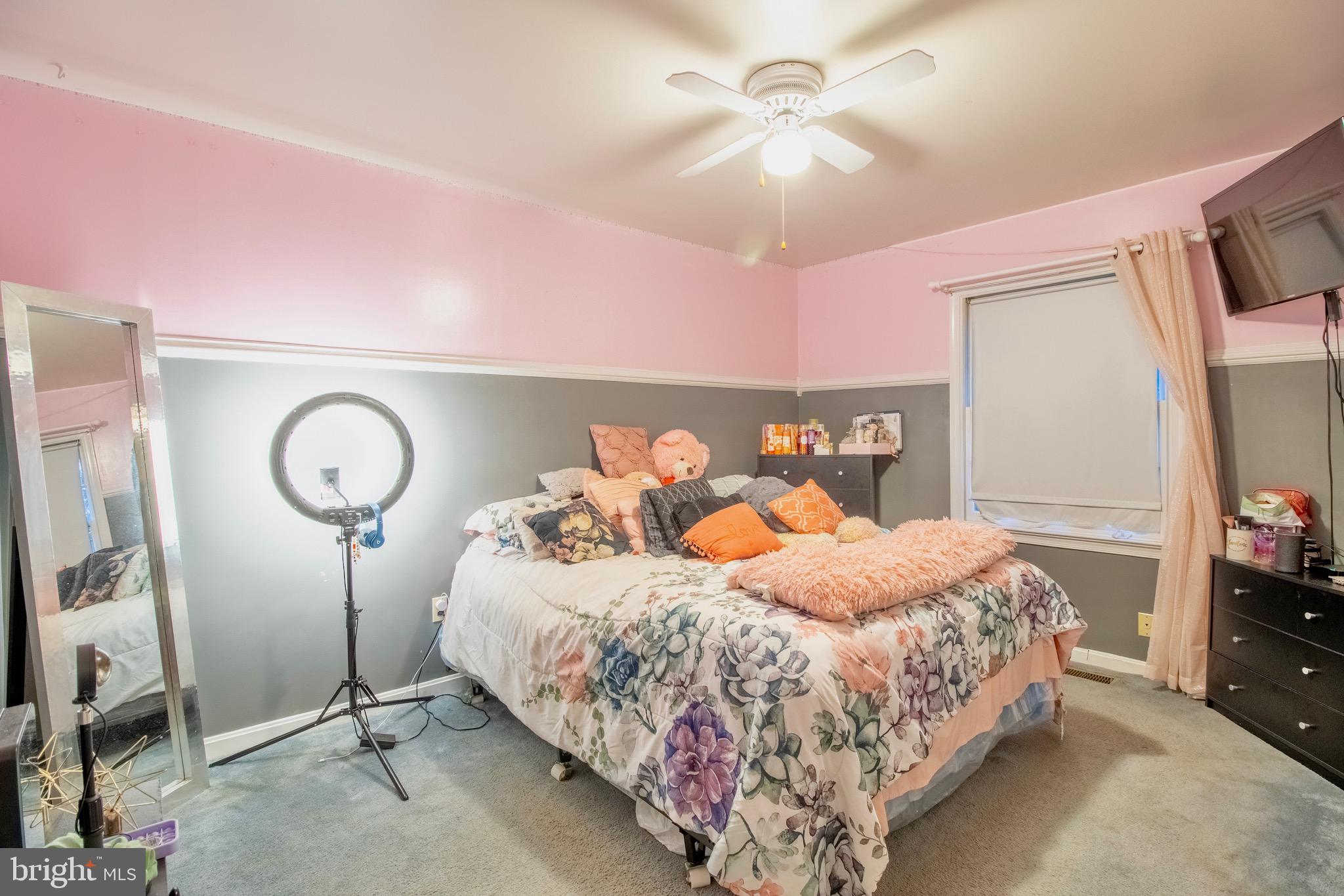 506 Stratford Cir