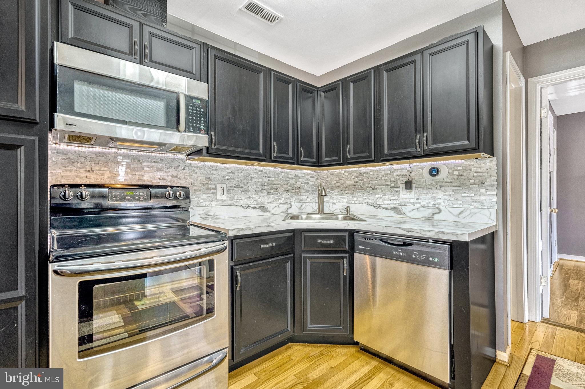 7424 Rokeby Dr