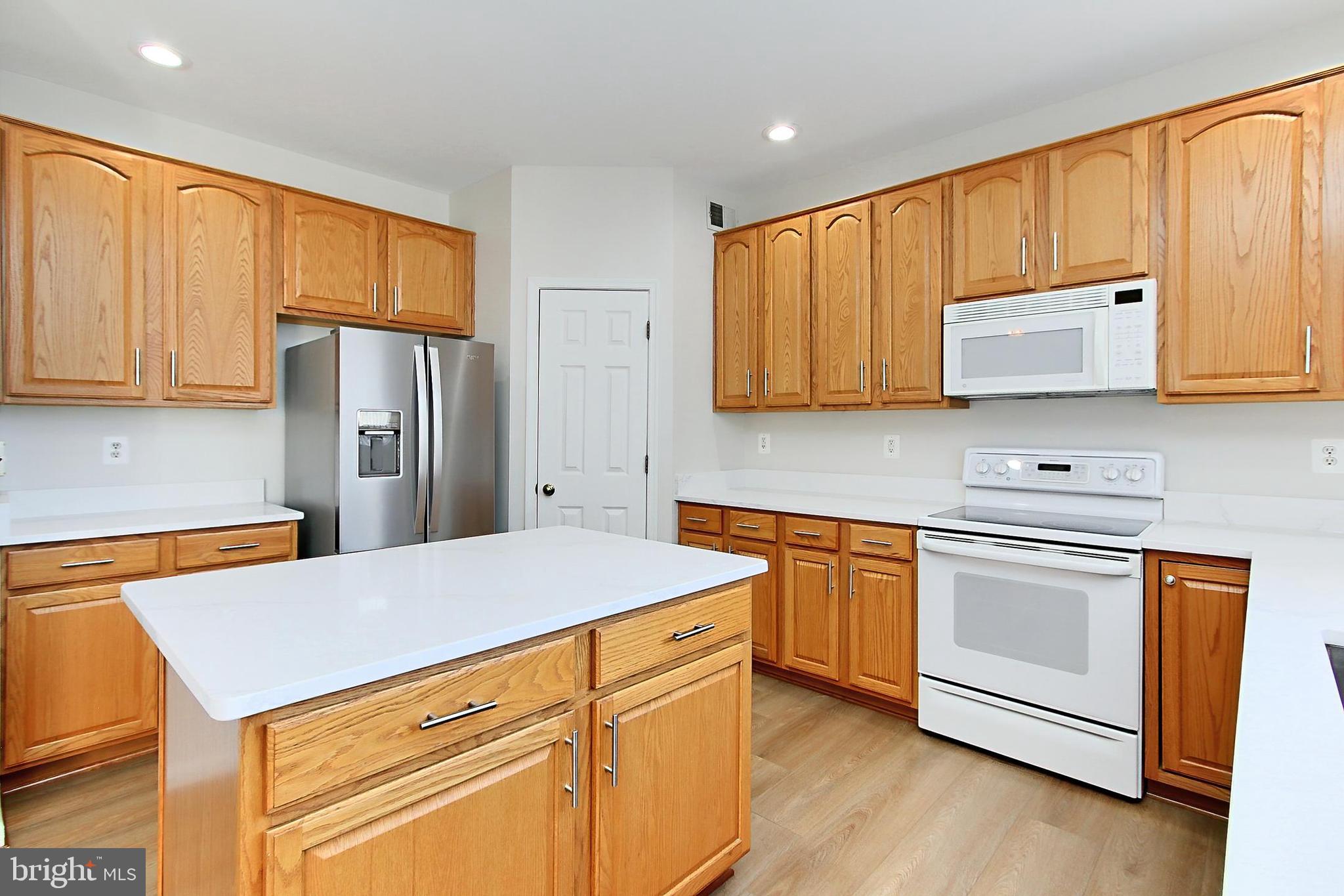 10242 Picturesque Ct