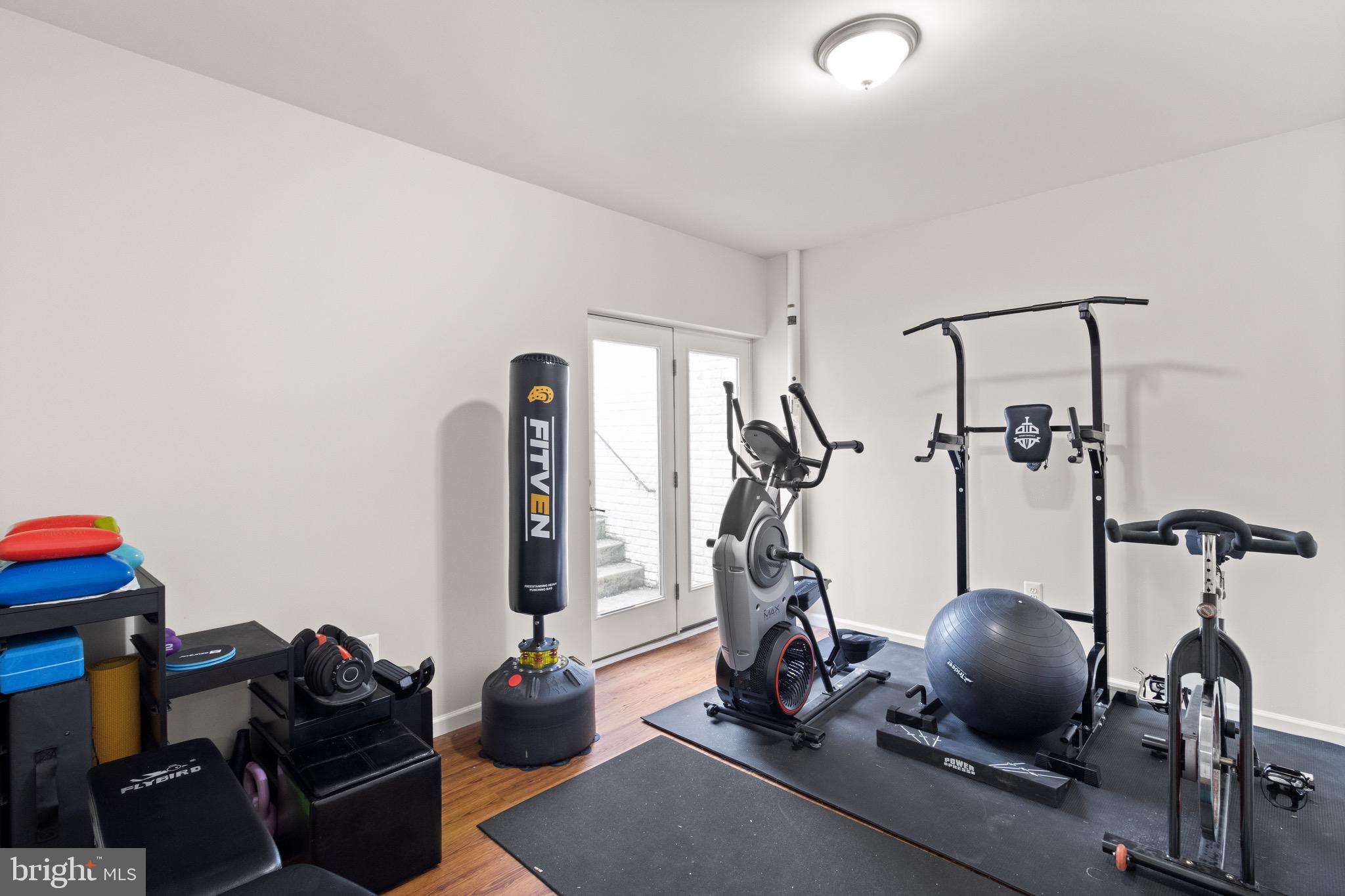 2196 Port Potomac Ave