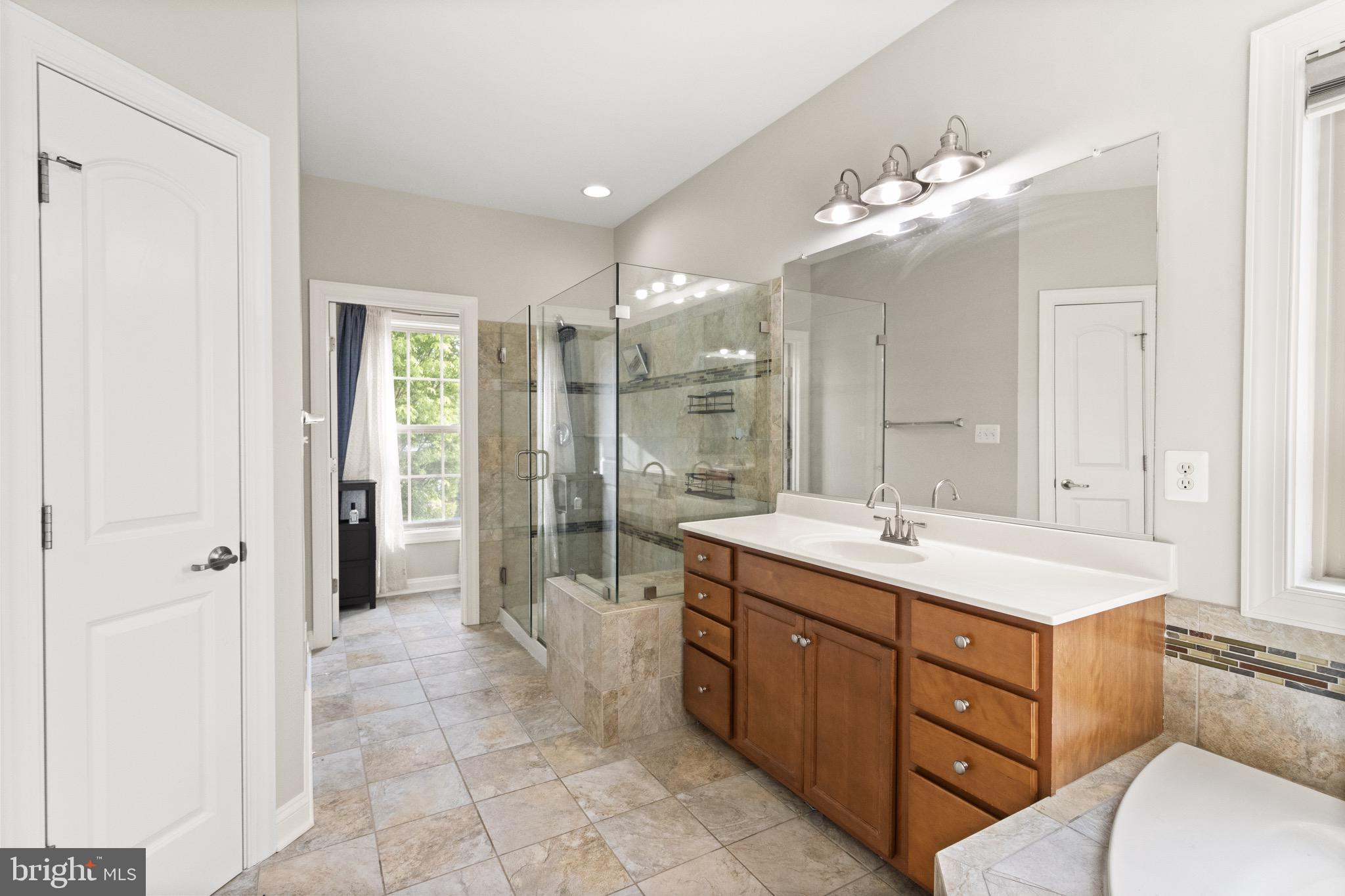 2196 Port Potomac Ave