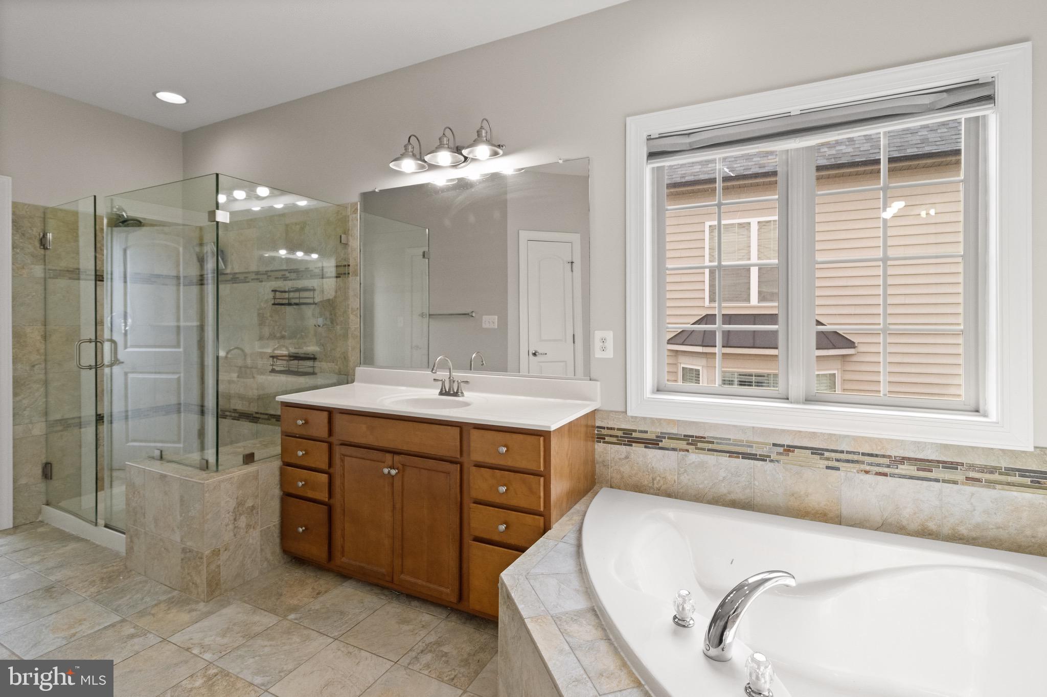 2196 Port Potomac Ave