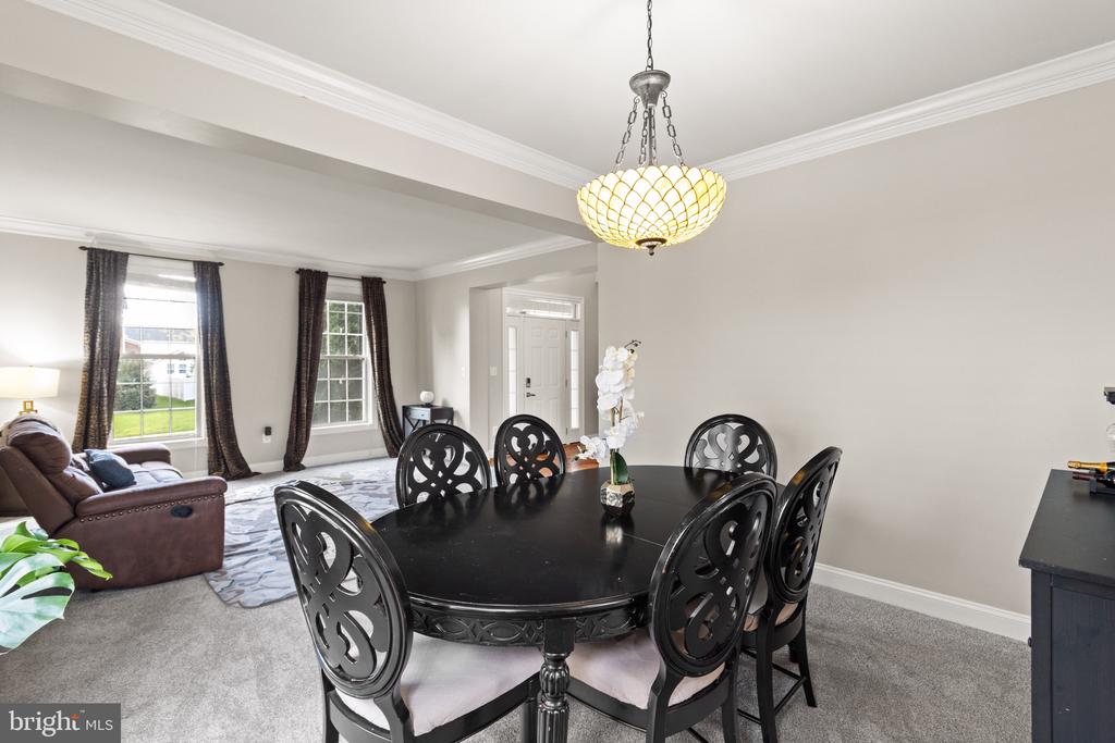 2196 Port Potomac Ave