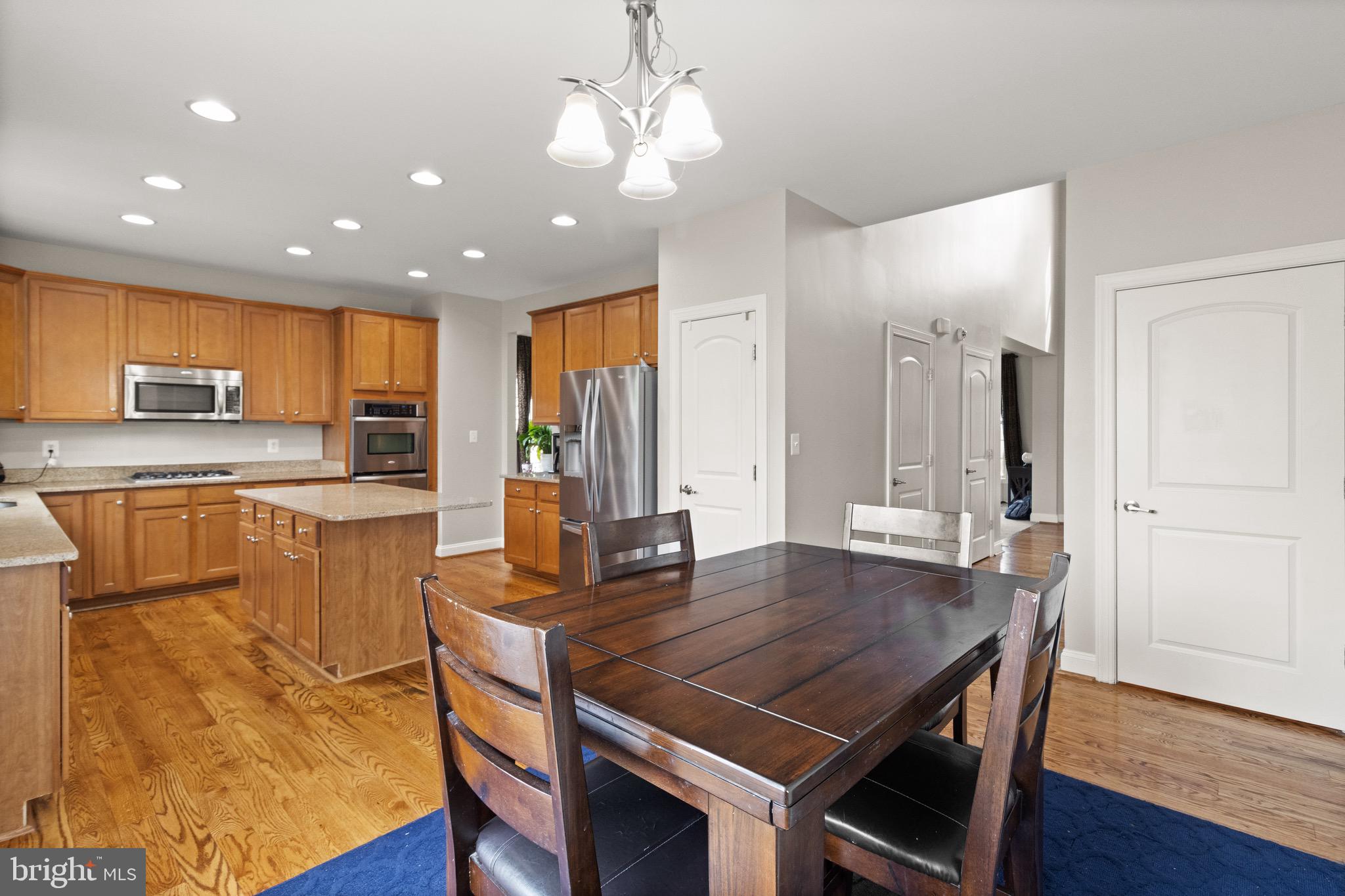 2196 Port Potomac Ave