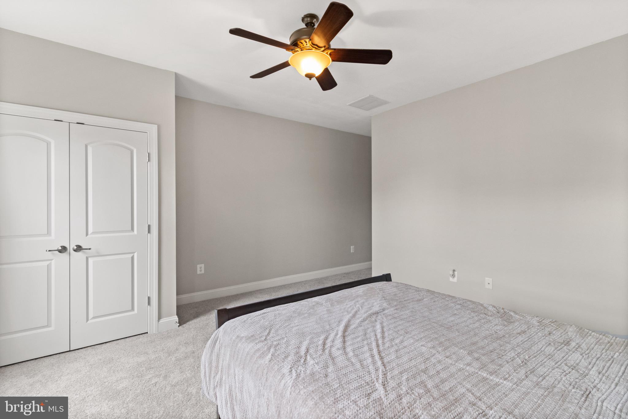 2196 Port Potomac Ave