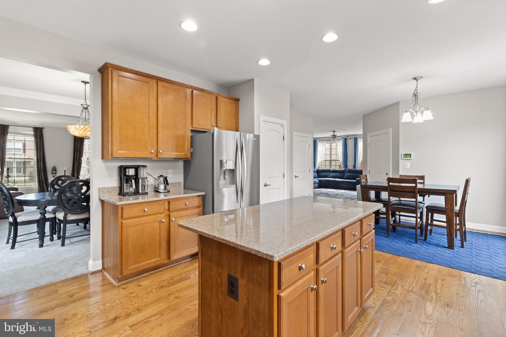 2196 Port Potomac Ave