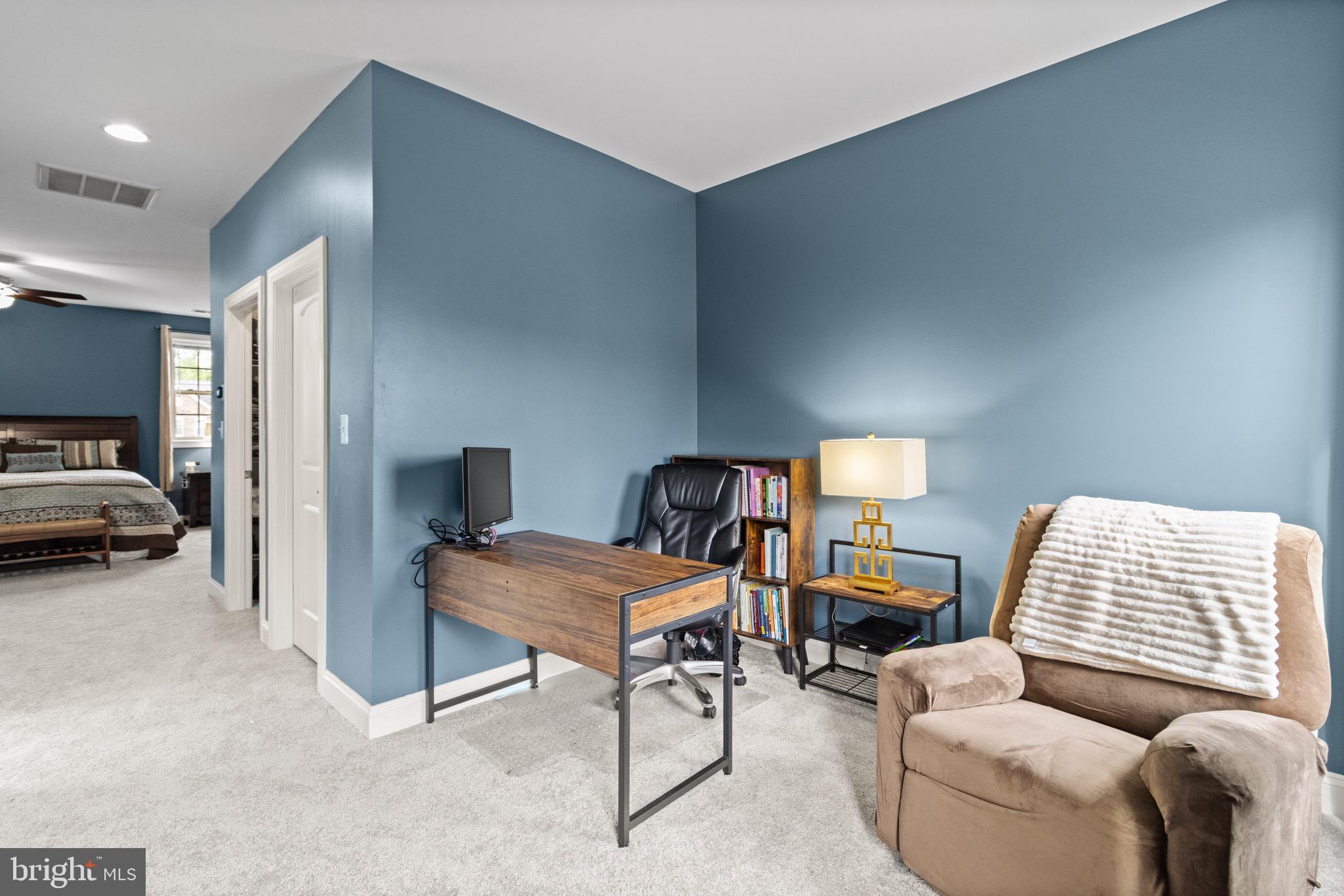 2196 Port Potomac Ave