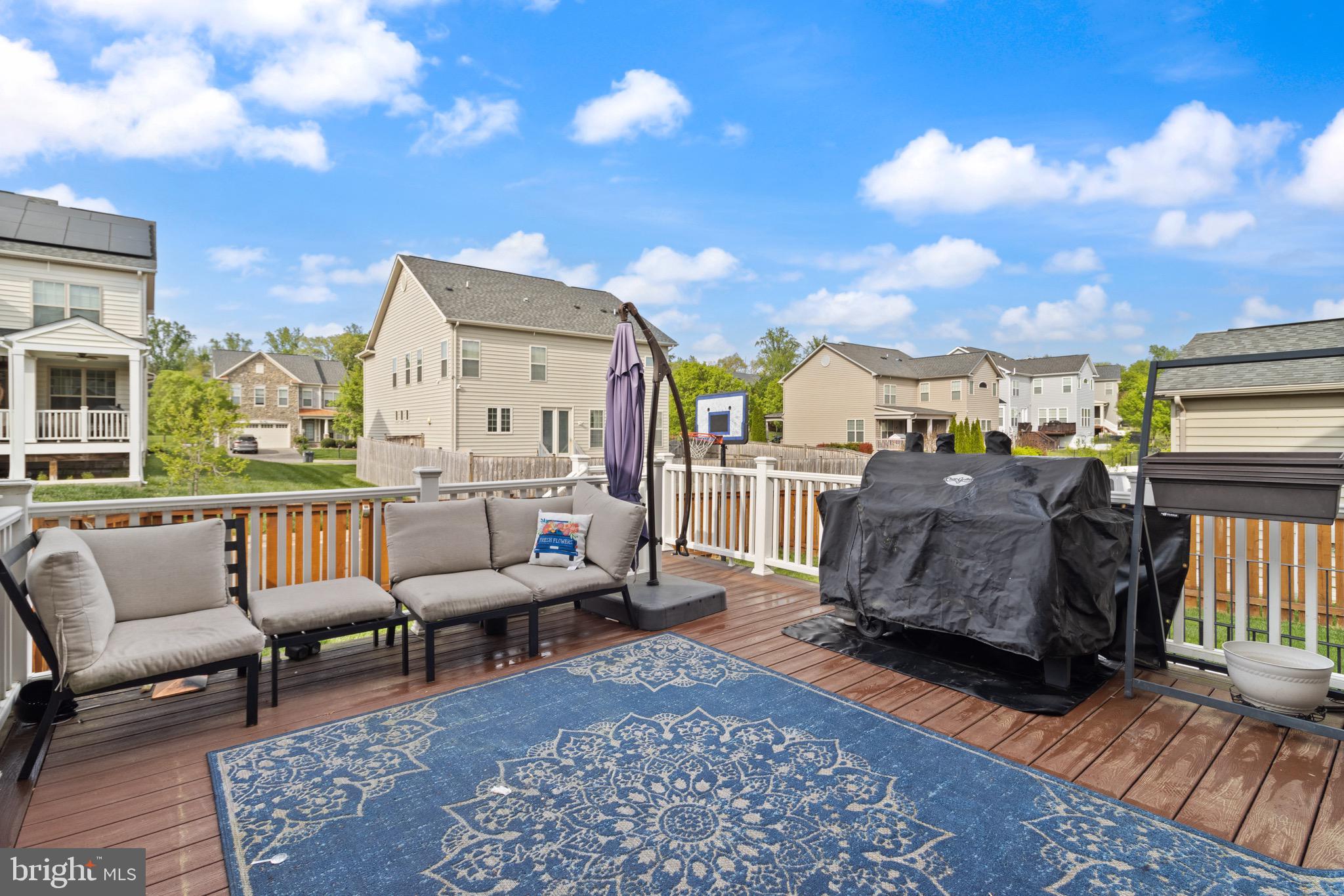 2196 Port Potomac Ave