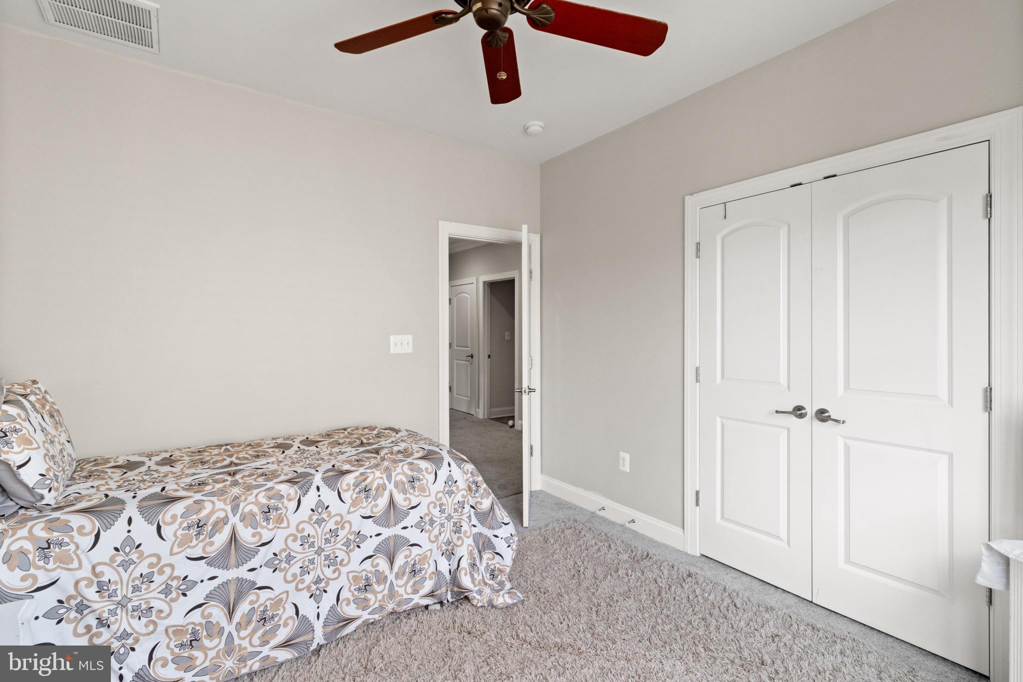 2196 Port Potomac Ave