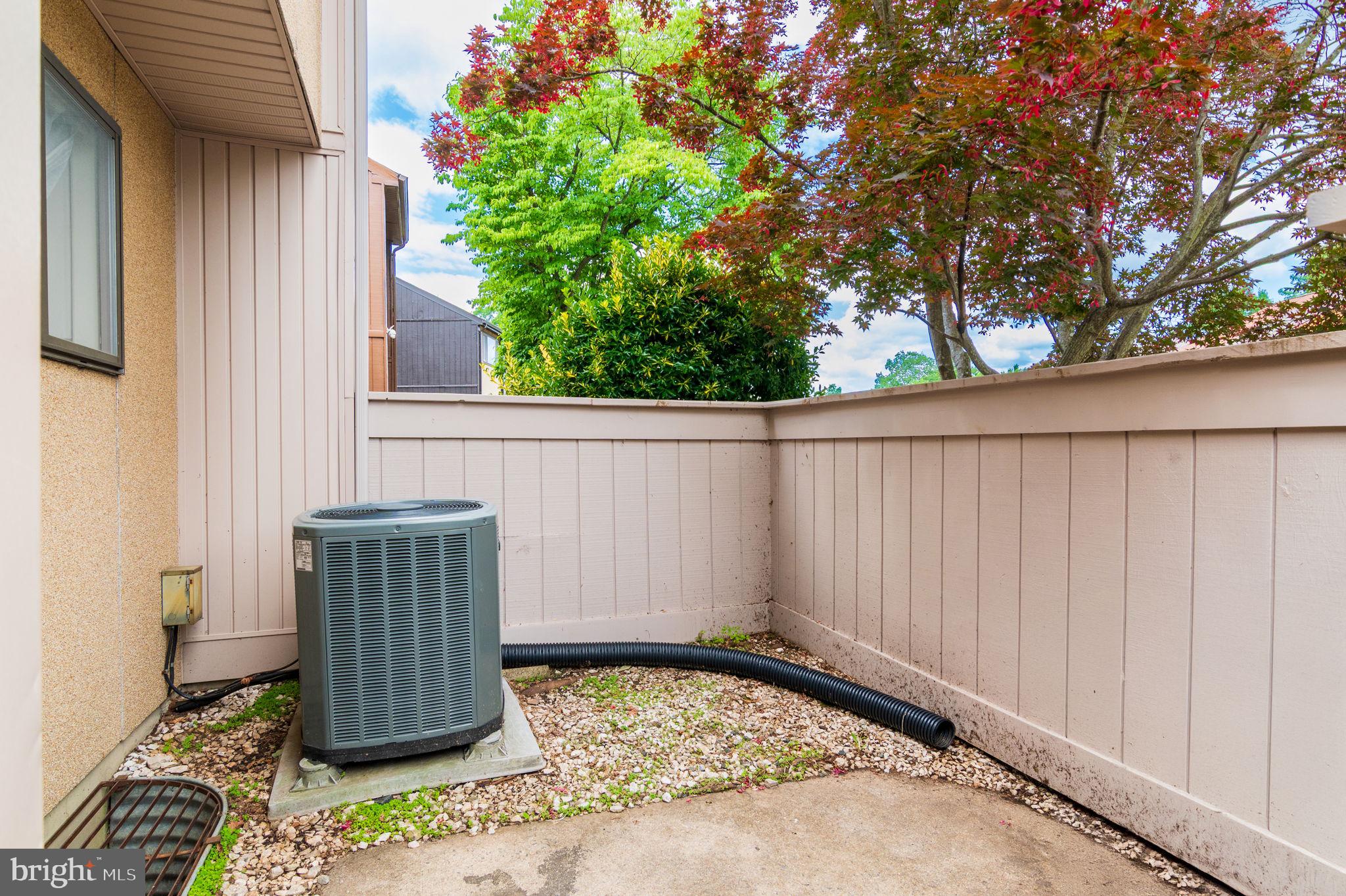 15369 Grist Mill Ter