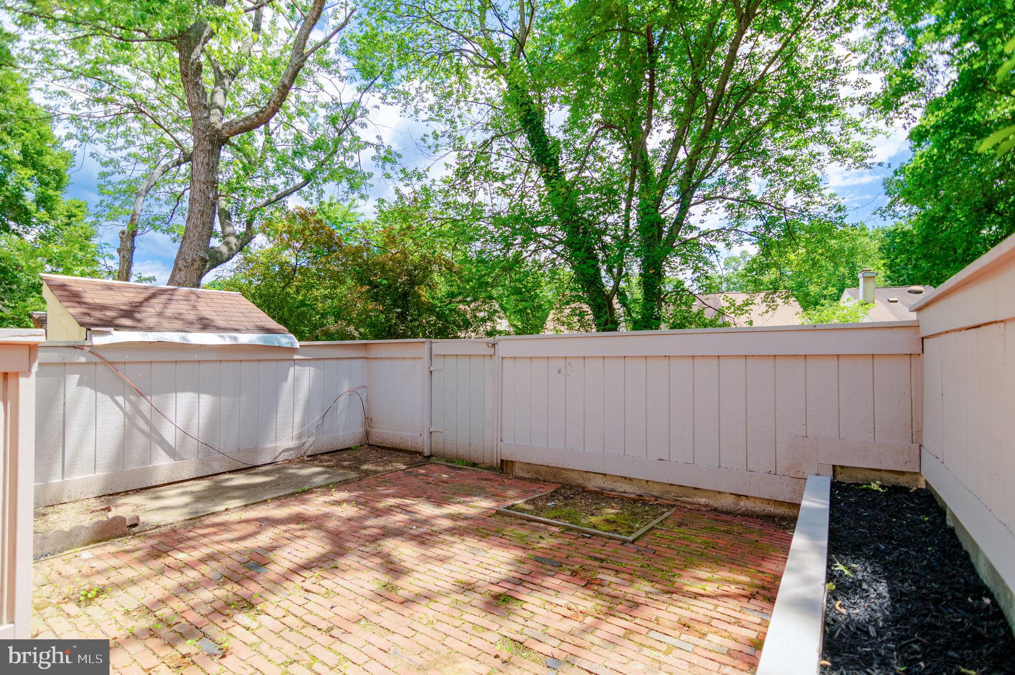 15369 Grist Mill Ter