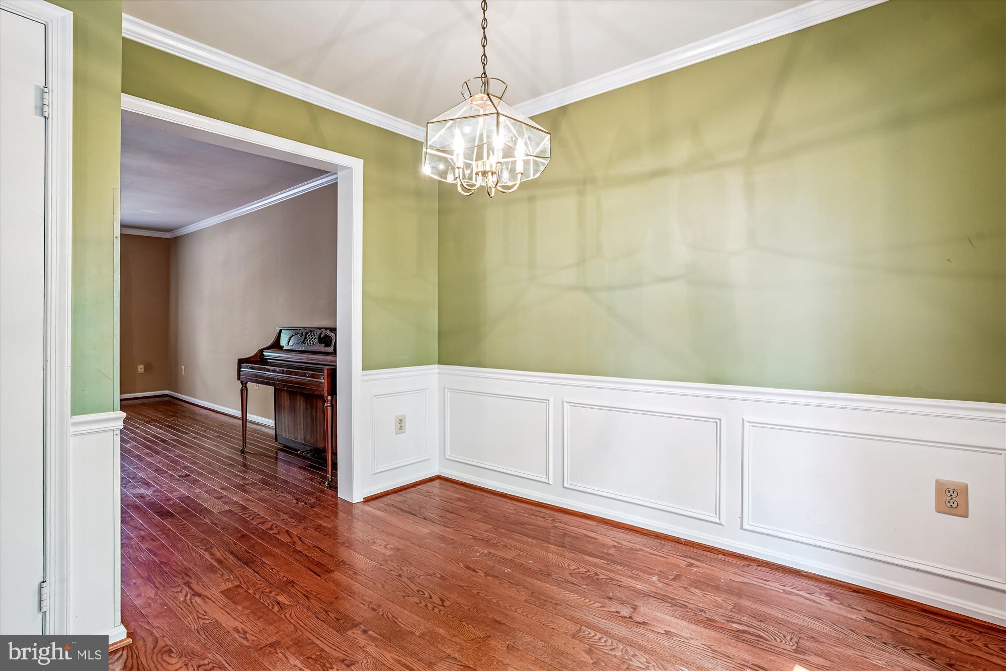 14495 WHISPERWOOD COURT