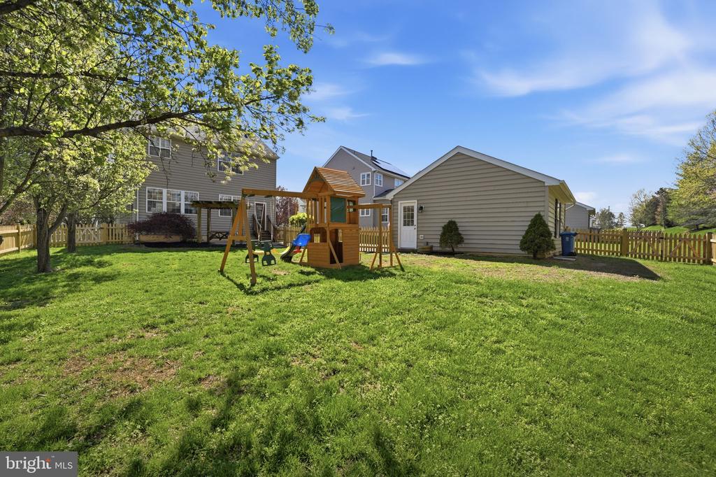 13224 DALDOWNIE COURT