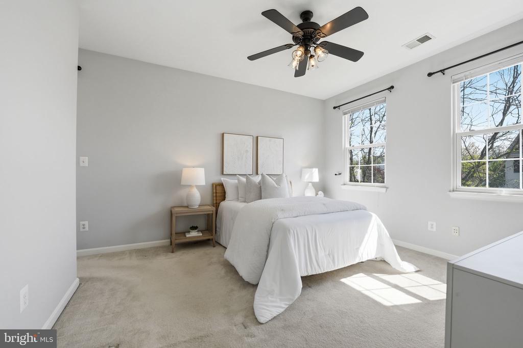 13224 DALDOWNIE COURT