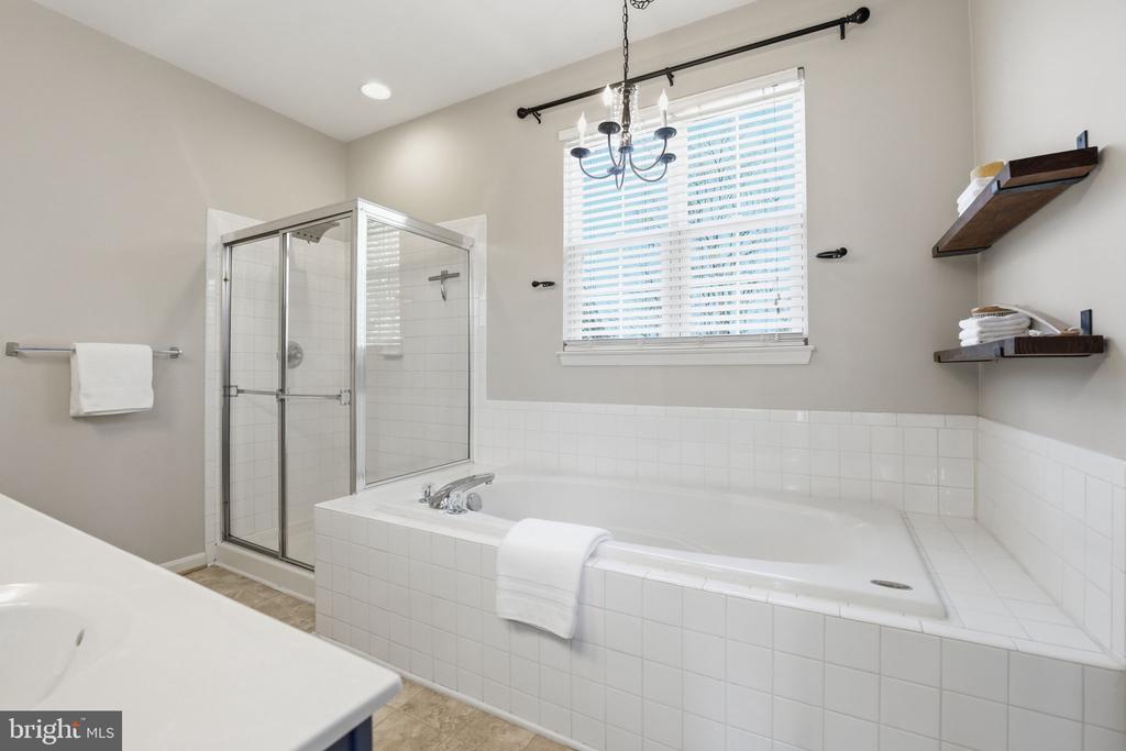 13224 DALDOWNIE COURT