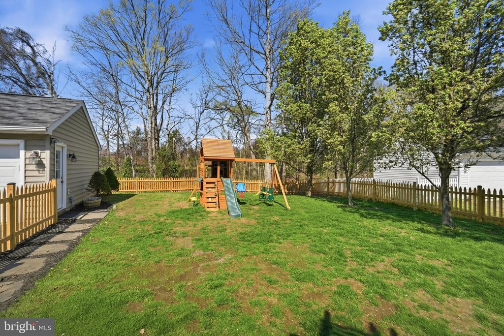 13224 DALDOWNIE COURT
