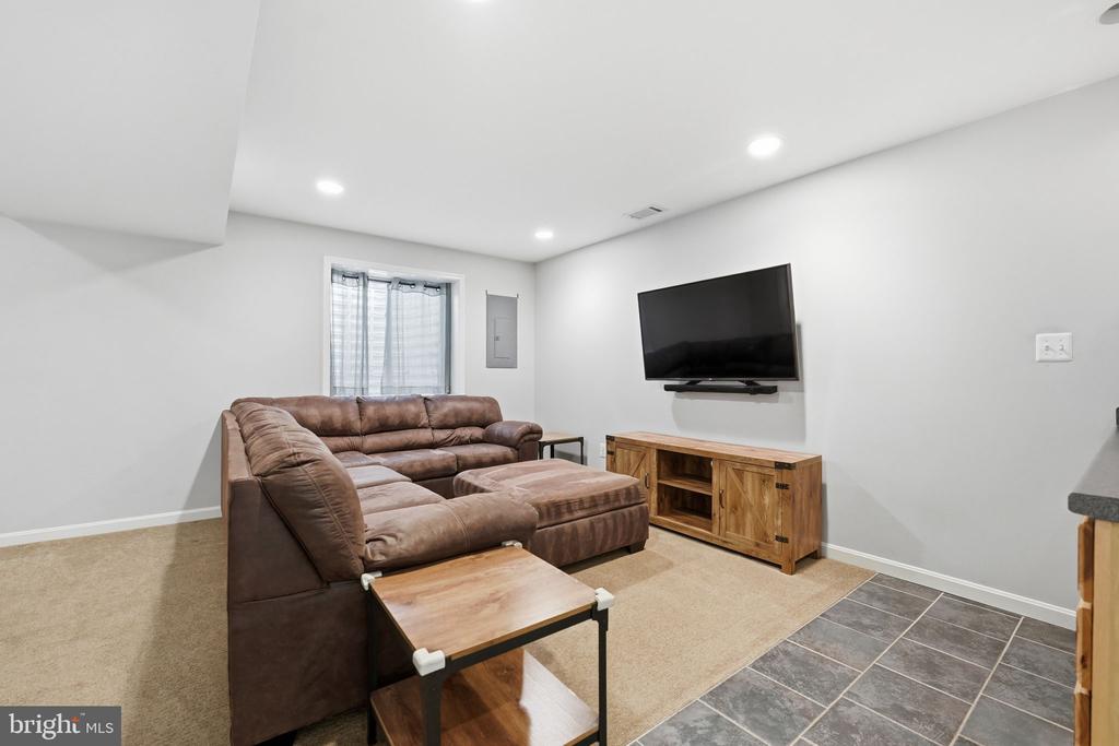 13224 DALDOWNIE COURT