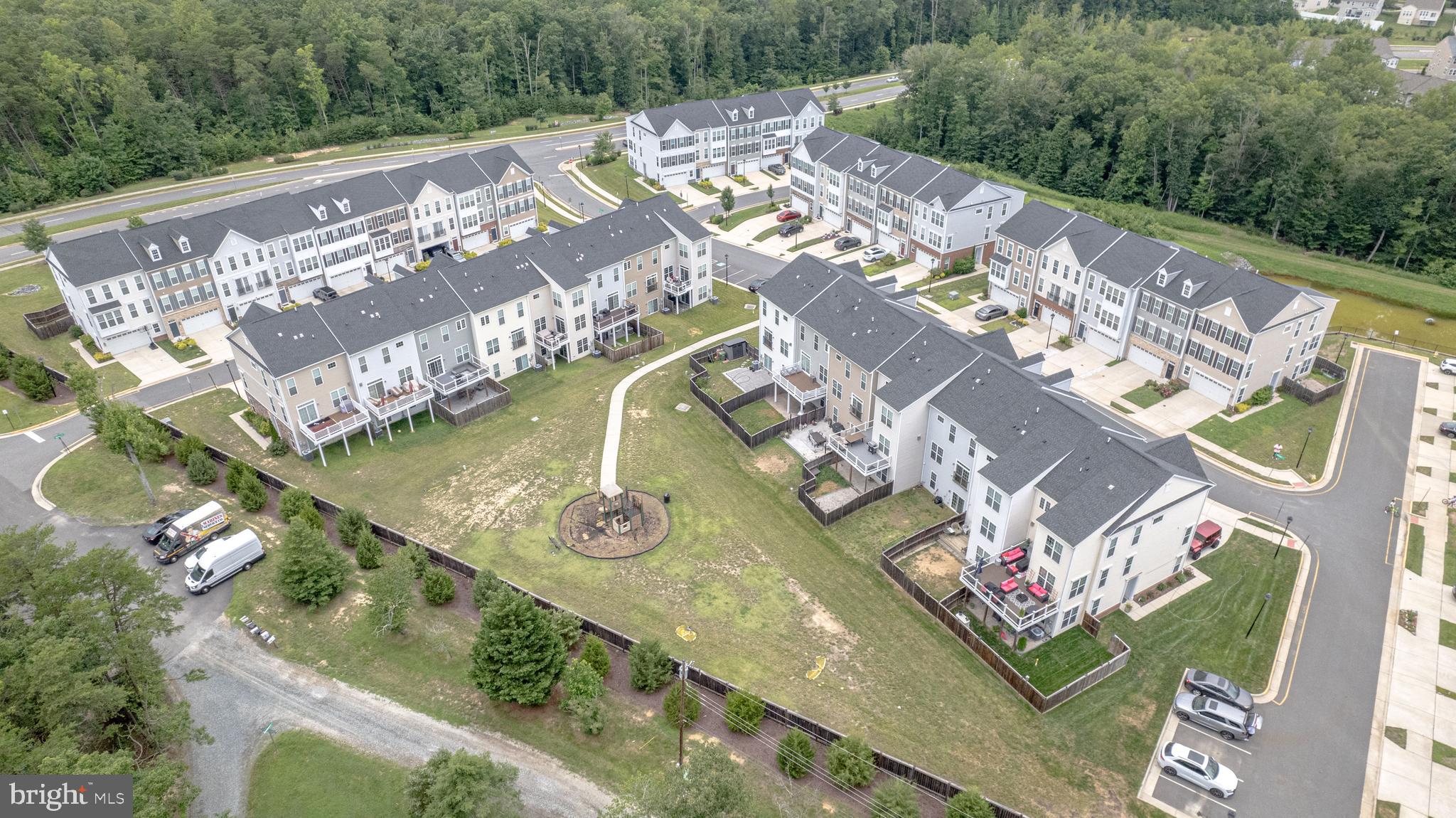 122 THRESHER LANE 22