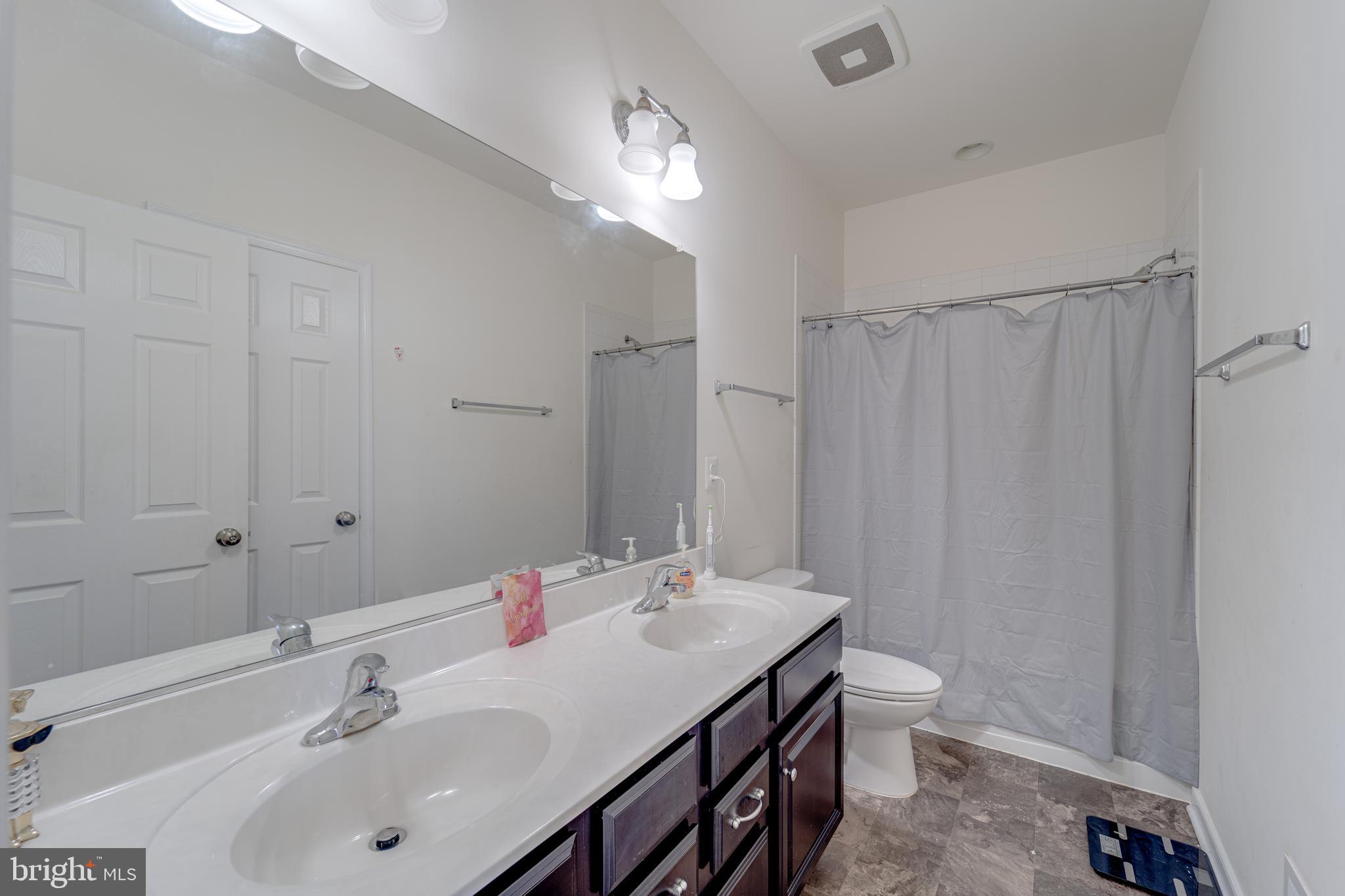 122 THRESHER LANE 22