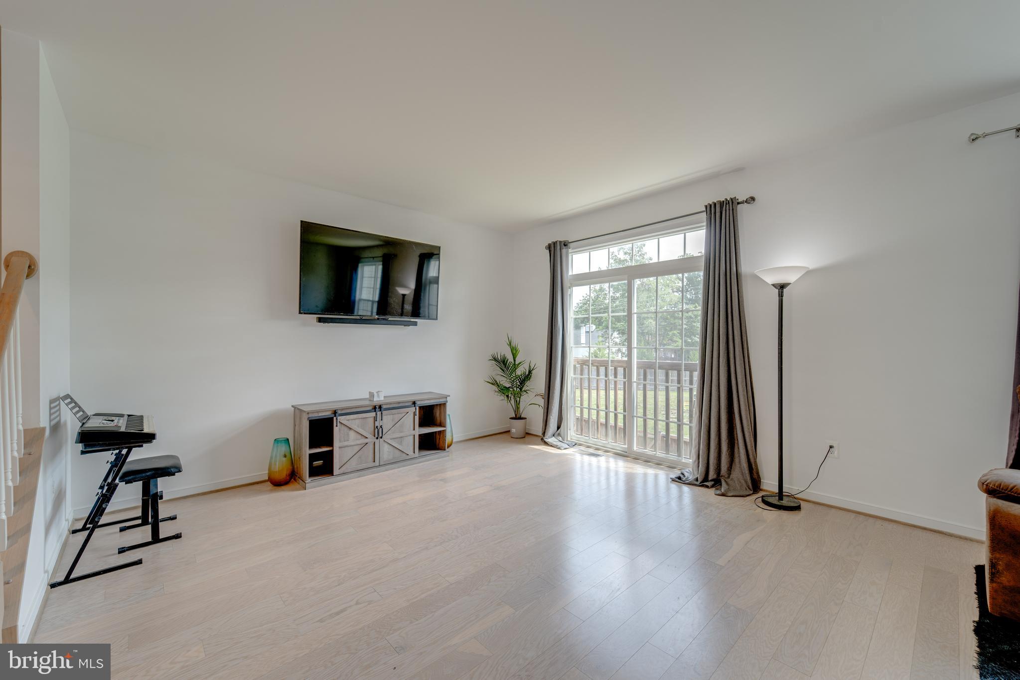 122 THRESHER LANE 22