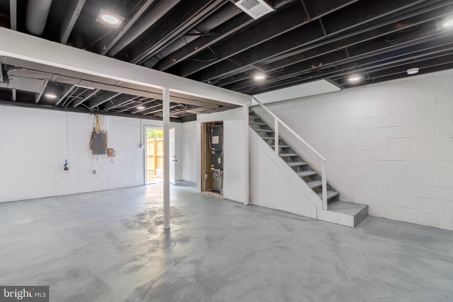 620 Massanutten Ave