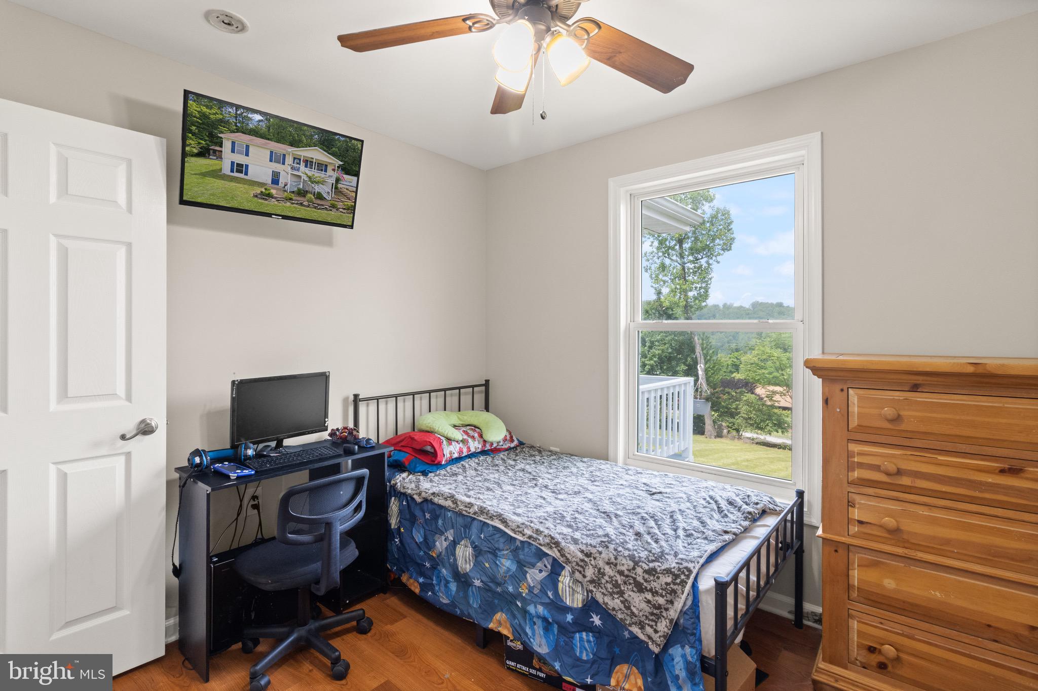 294 McDonalds Farm Rd