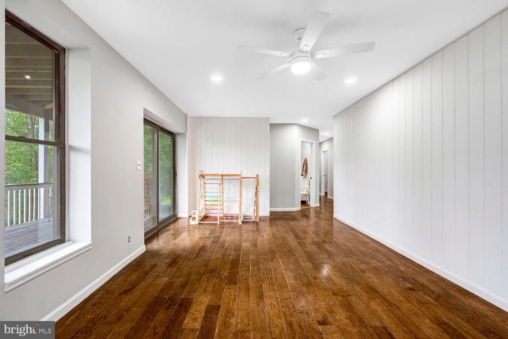 276 DEERHAVEN ROAD