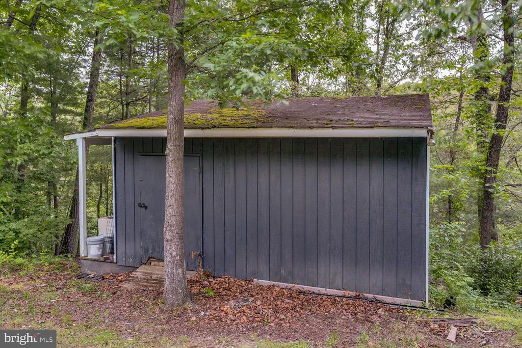 276 DEERHAVEN ROAD