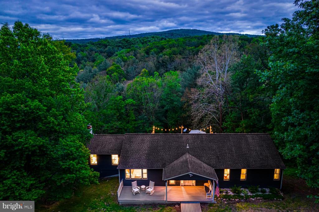 276 DEERHAVEN ROAD
