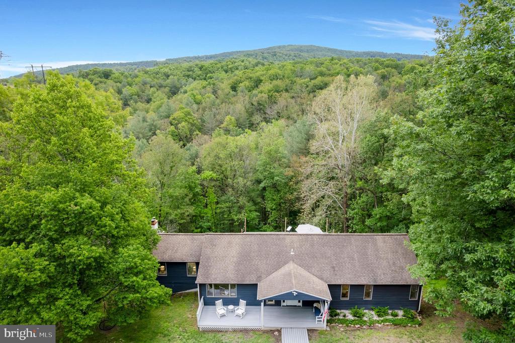 276 DEERHAVEN ROAD