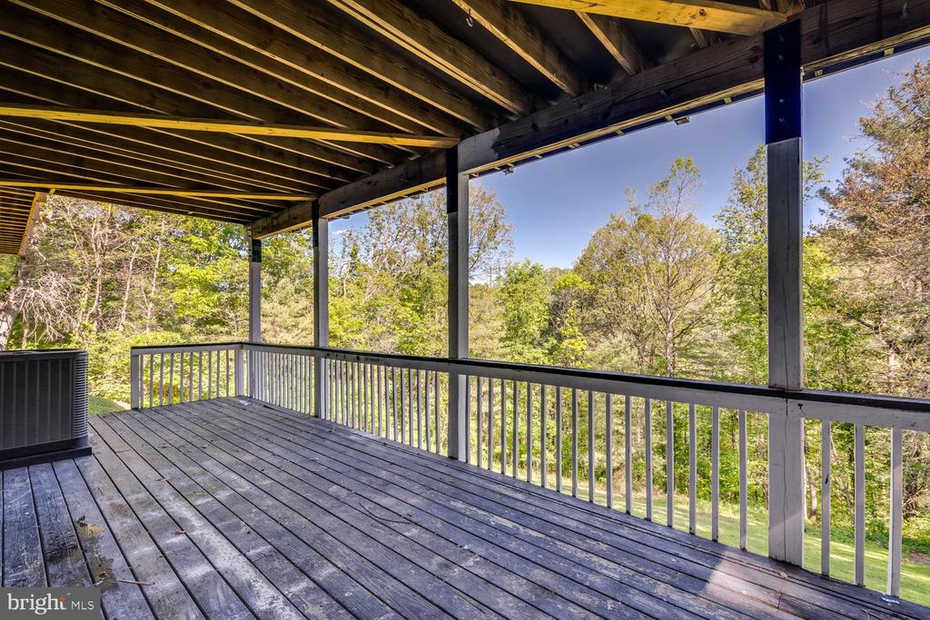 276 DEERHAVEN ROAD