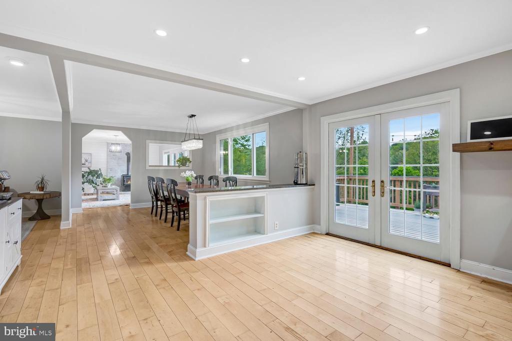 276 DEERHAVEN ROAD