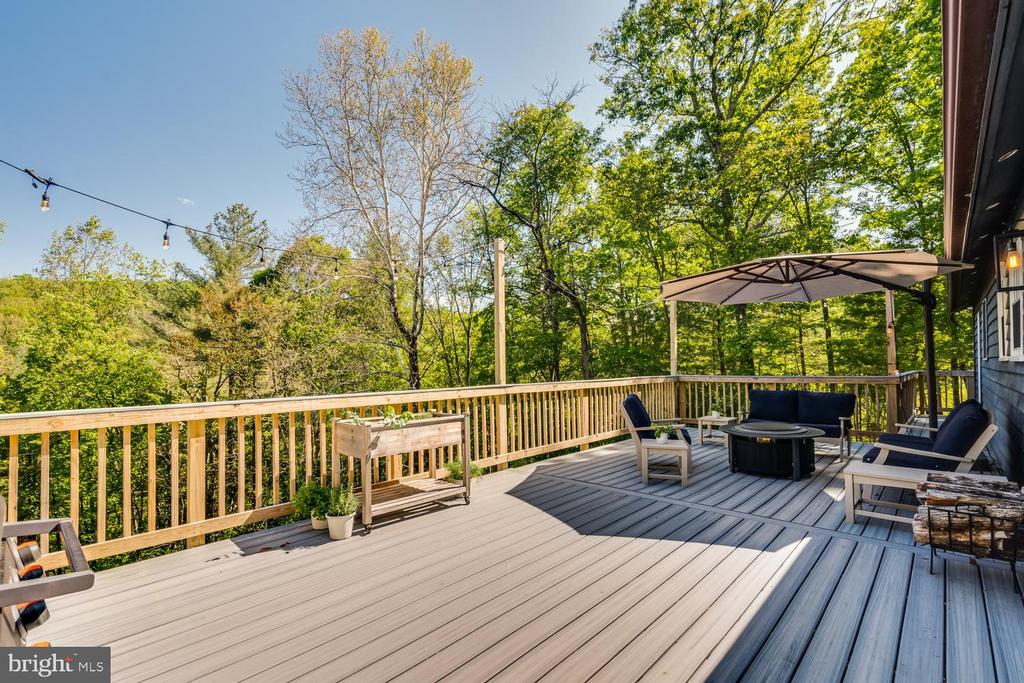 276 DEERHAVEN ROAD