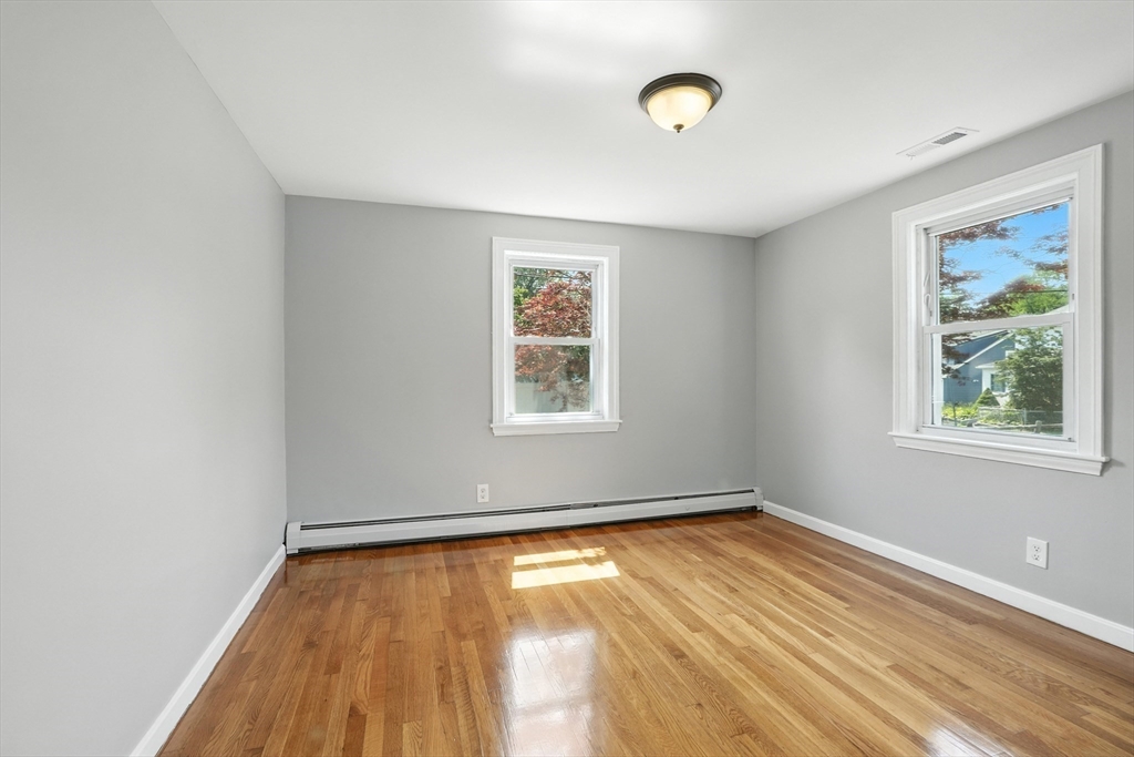 33 Park Rd