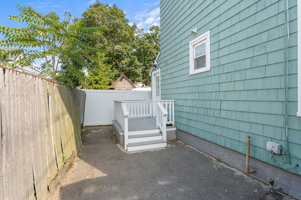 175 Essex St