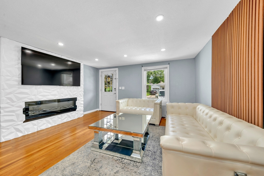 134 Ellsworth Ave