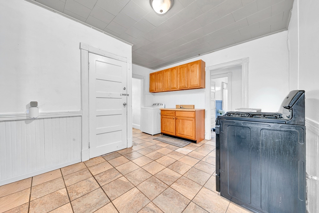723-725 Carew St