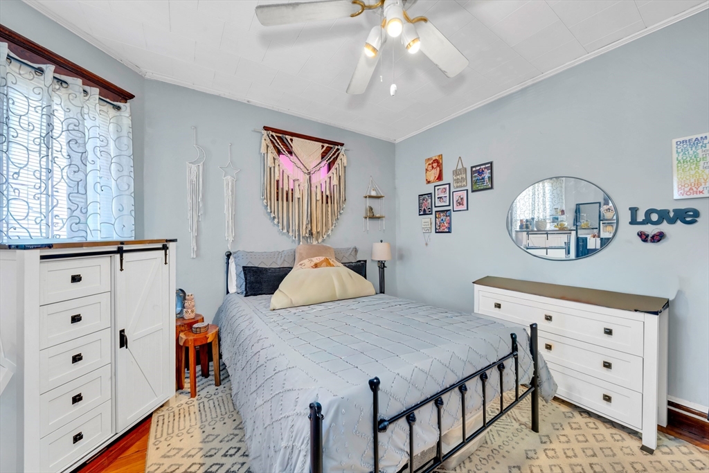 723-725 Carew St