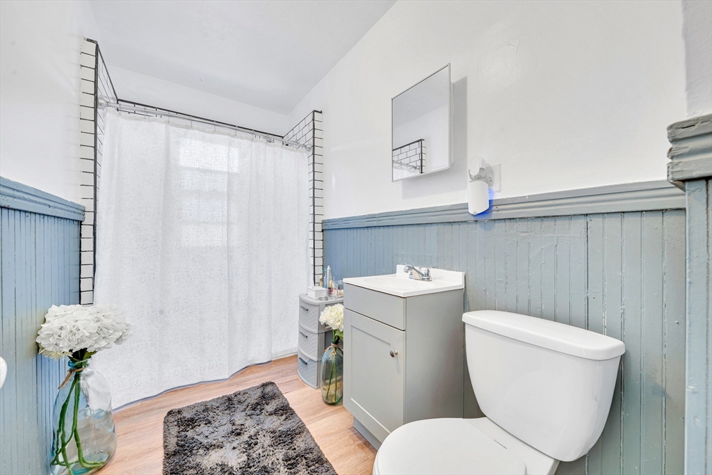 723-725 Carew St