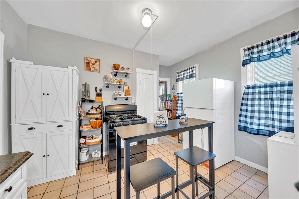 723-725 Carew St