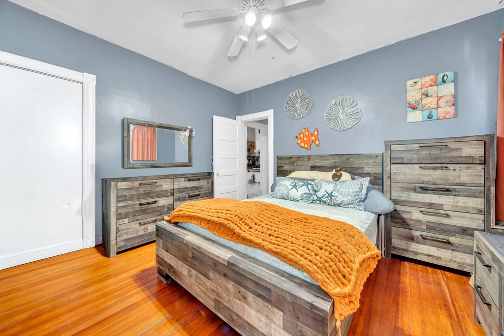 723-725 Carew St