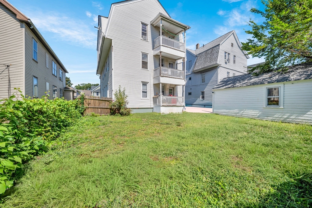 723-725 Carew St