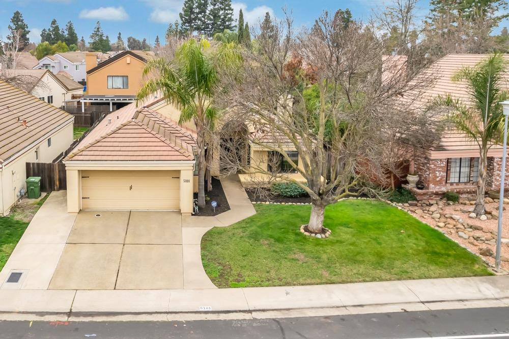 5101 Laguna Park Drive